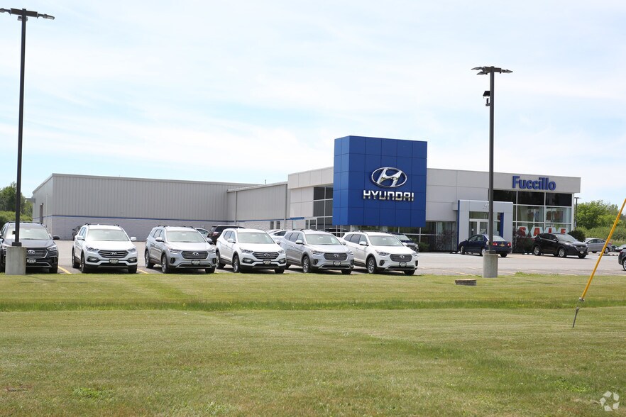 1910 Alvin Rd, Grand Island, NY à vendre - Photo principale - Image 1 de 3