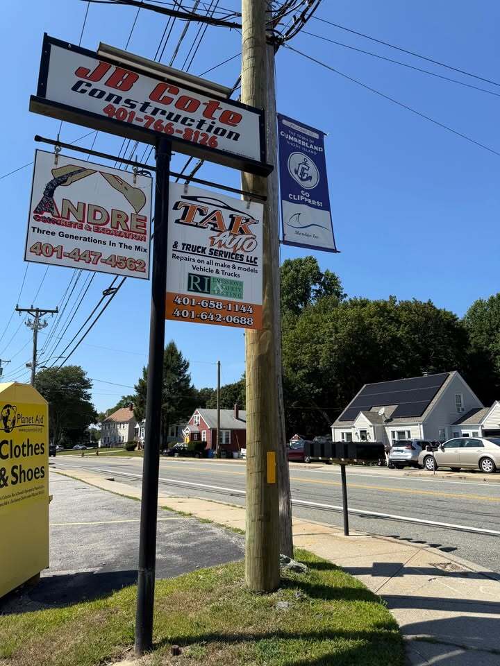 25 Grand Ave, Cumberland, RI for lease Interior Photo- Image 1 of 9