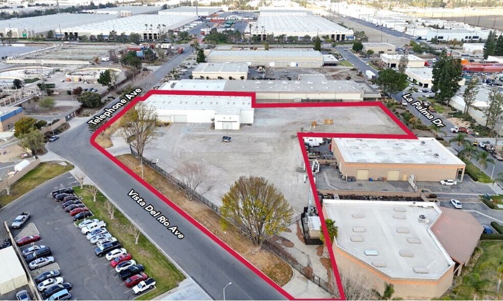 15065 Telephone Ave, Chino, CA à louer - Photo du bâtiment - Image 1 de 4