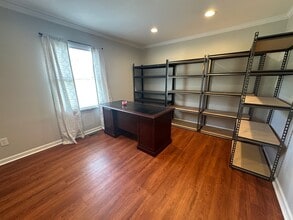 275 E Henry St, Spartanburg, SC for lease Interior Photo- Image 1 of 3