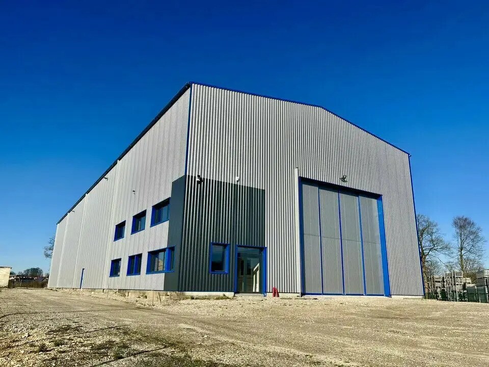 Industrial in Tancarville for lease Building Photo- Image 1 of 9