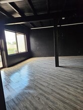 2608 Kilburn Ave, Rockford, IL for lease Interior Photo- Image 2 of 3