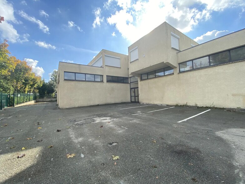 28 Rue Condorcet, Taverny à louer - Photo du bâtiment - Image 2 de 7