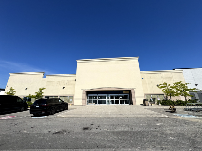 More details for 1880 The Queensway, Toronto, ON - Retail for Lease