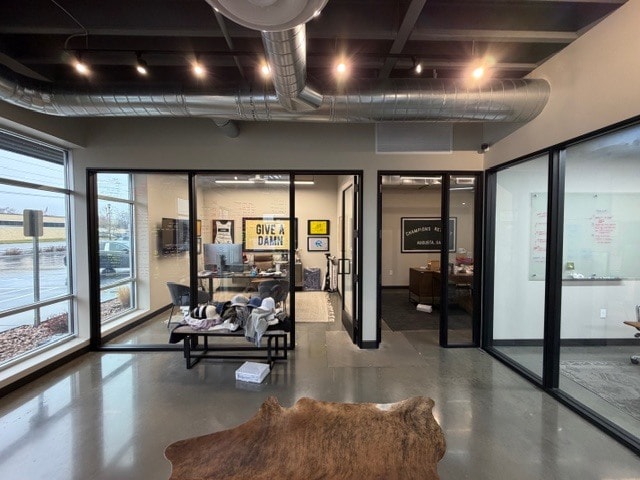 9150 S 500 W, Sandy, UT for lease Interior Photo- Image 1 of 6