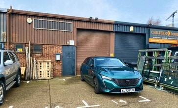 Latimer Rd, Luton for lease Building Photo- Image 1 of 2