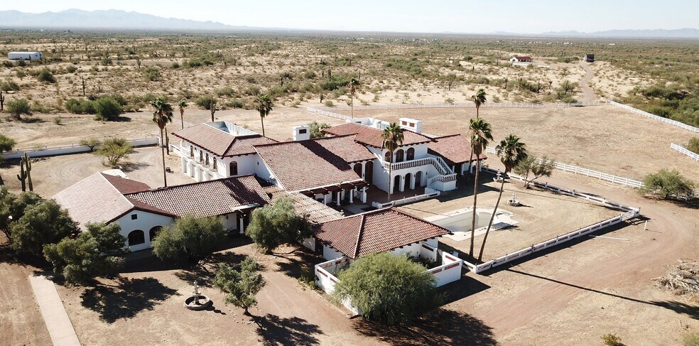 243rd Ave & Grand, Morristown, AZ à vendre - Photo du bâtiment - Image 2 de 3