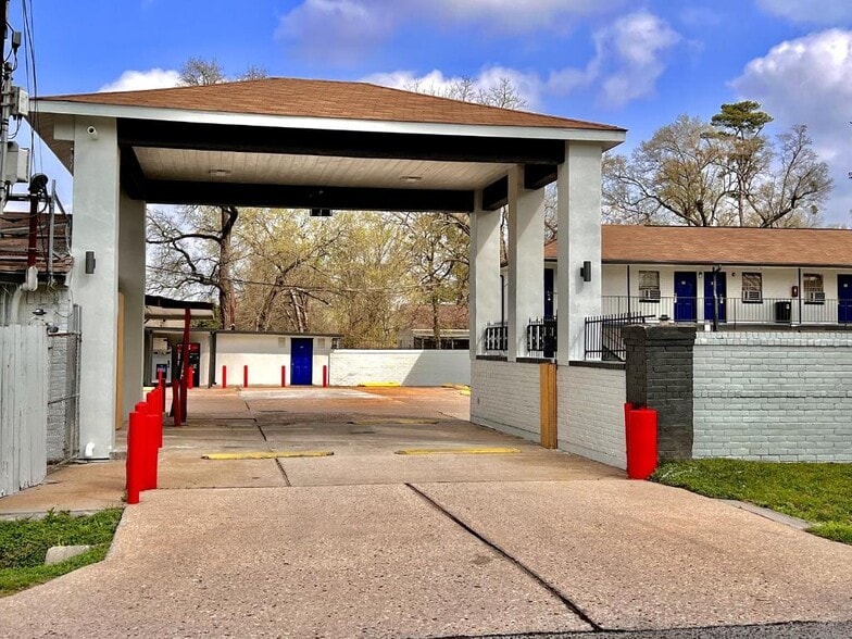 9202 Homestead Rd, Houston, TX à vendre - Photo du bâtiment - Image 2 de 5