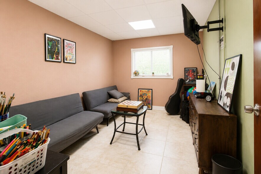 412 SW 5th St, Homestead, FL à louer - Photo du bâtiment - Image 3 de 15
