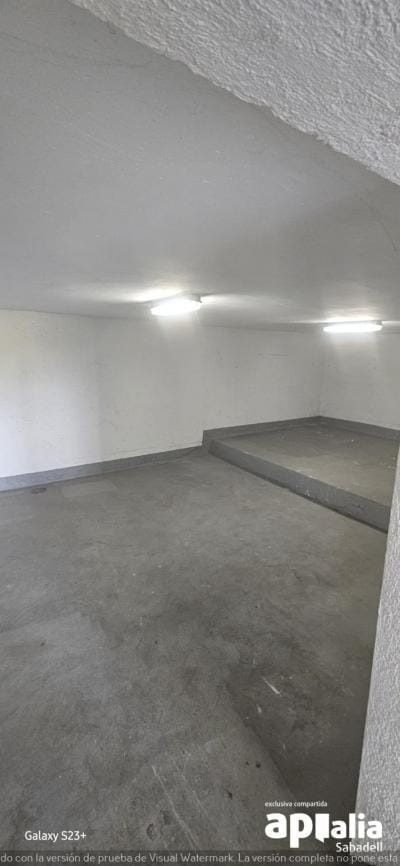 Sabadell, BAR 08206 - Unit - -  - Interior Photo - Image 2 of 3