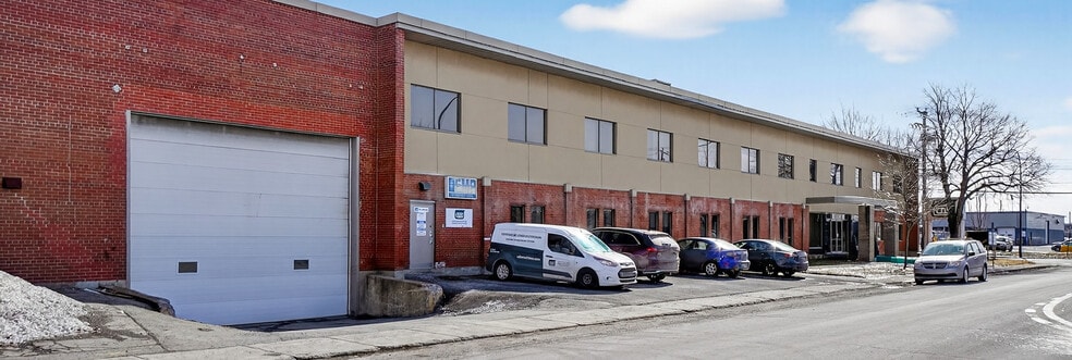 1930-1960 52e Av, Montréal, QC for lease - Building Photo - Image 2 of 3