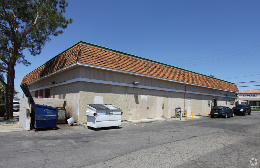 103-269 E Stetson Ave, Hemet, CA à louer - Photo du bâtiment - Image 3 de 3