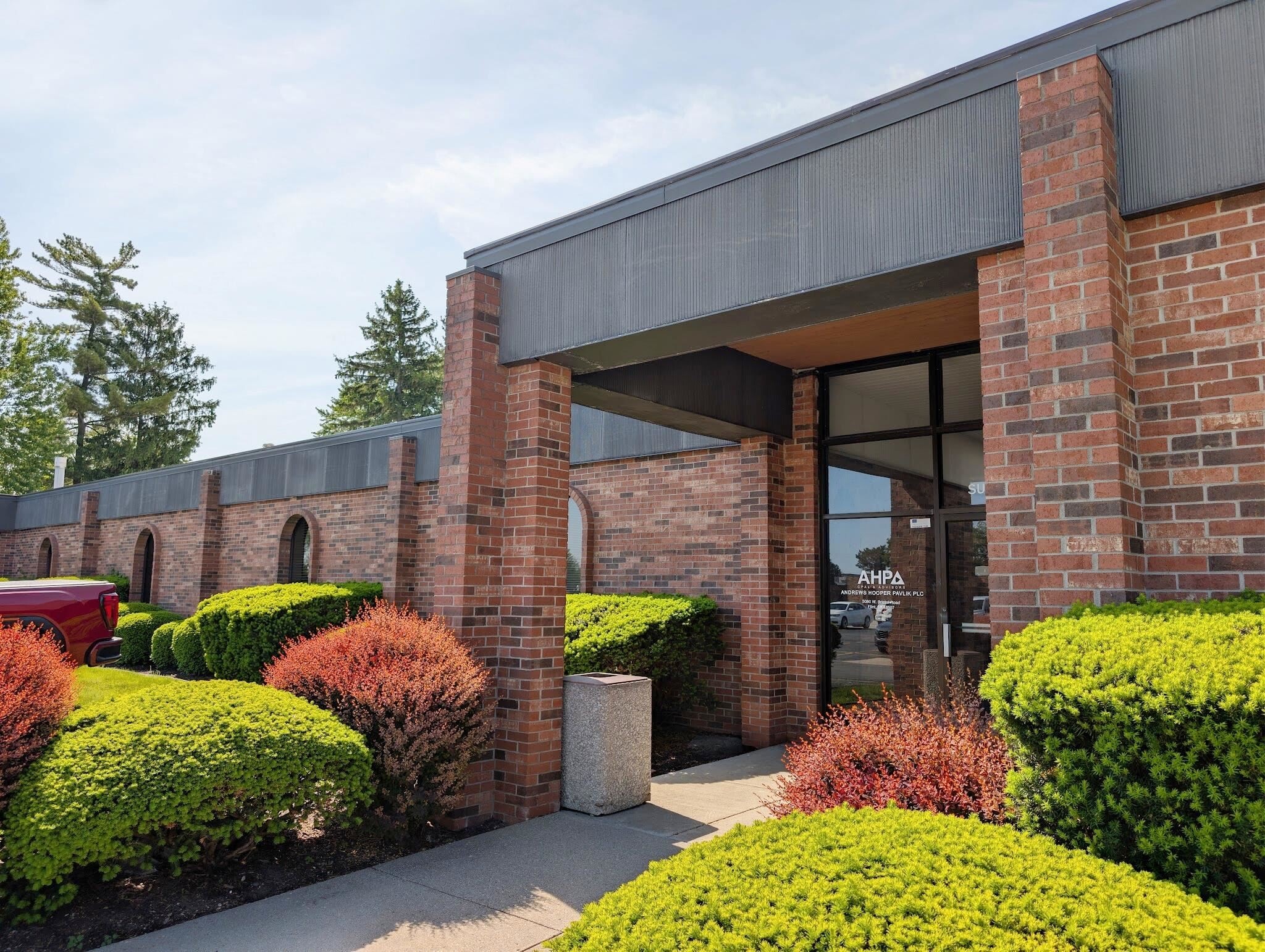 5080 W Bristol Rd, Flint, MI for lease Building Photo- Image 1 of 5