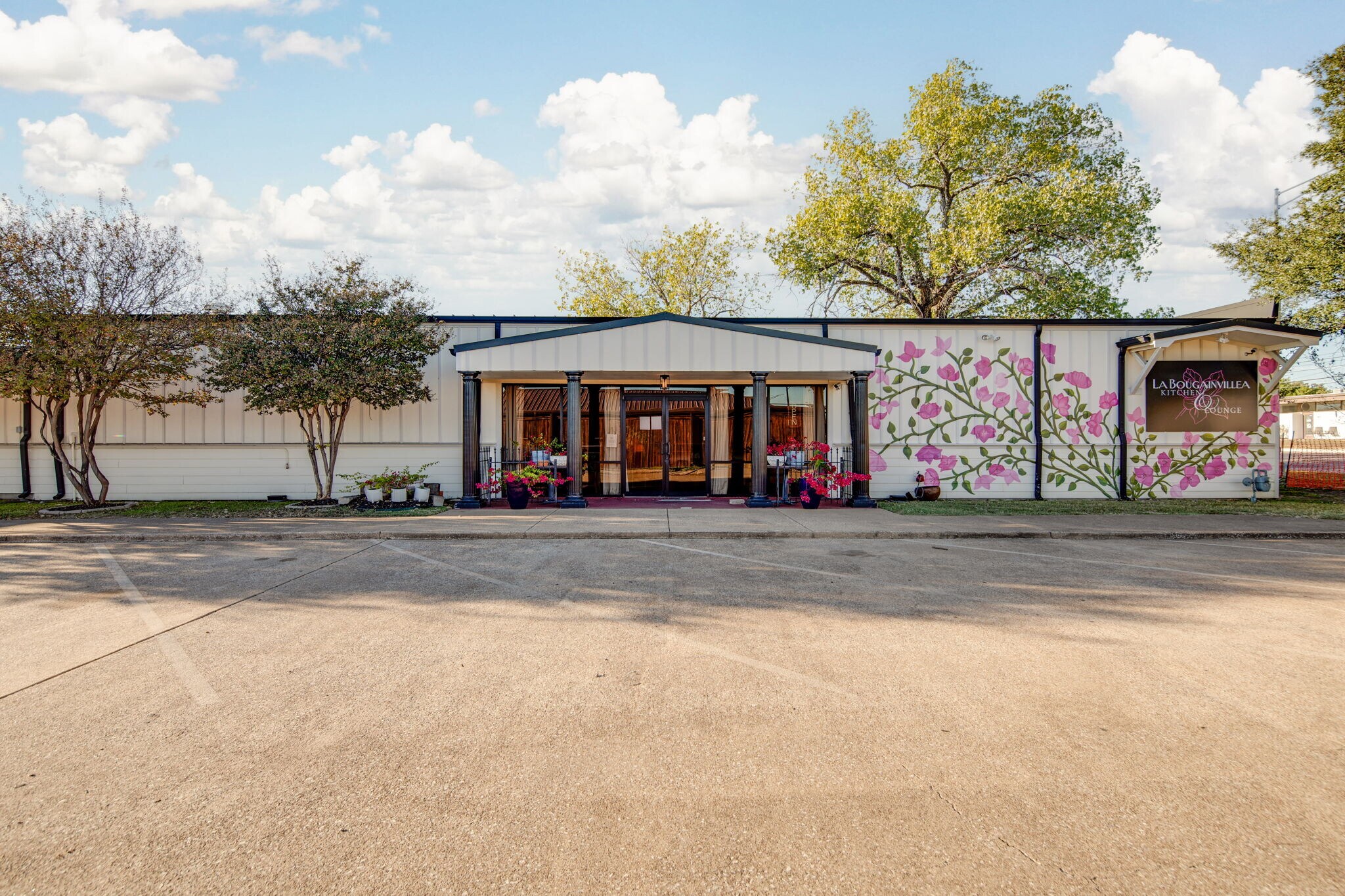 2606 S Texas Ave, Bryan, TX à vendre Photo du bâtiment- Image 1 de 45