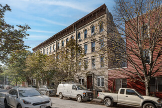 More details for 59 Newell St, Brooklyn, NY - Multifamily for Sale