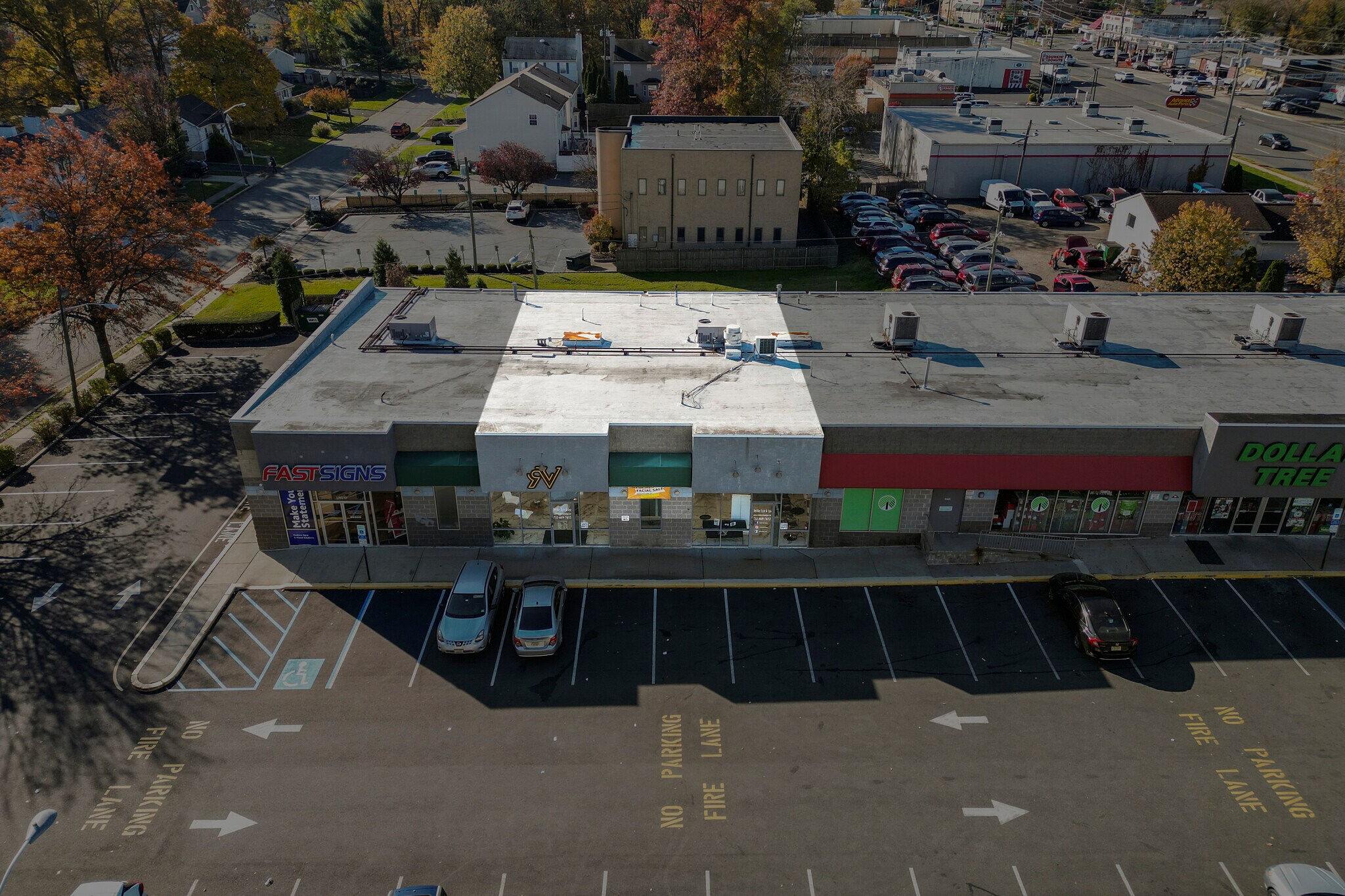 1392 St Georges Ave, Avenel, NJ à vendre Photo du bâtiment- Image 1 de 1