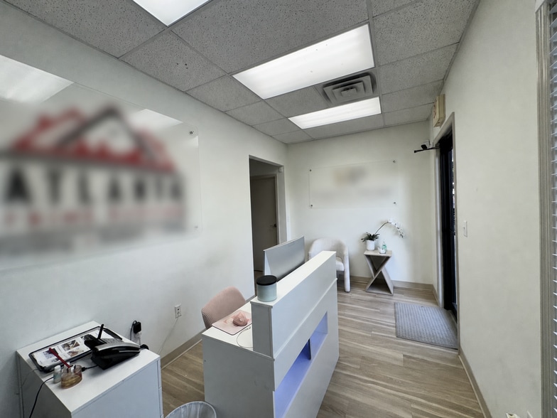 2274 Azalea Dr, Lawrenceville, GA for lease - Building Photo - Image 2 of 8