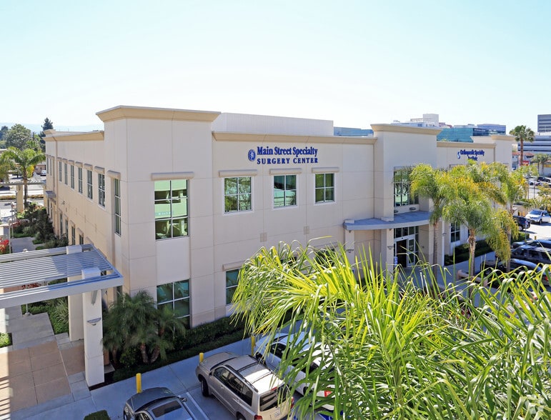 280 S Main St, Orange, CA for lease - Primary Photo - Image 1 of 4