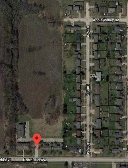 Green Meadow Ln, Harvard, IL for sale - Building Photo - Image 2 of 4