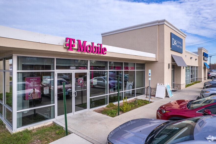 9331 Skokie Blvd, Skokie, IL for lease - Primary Photo - Image 1 of 13