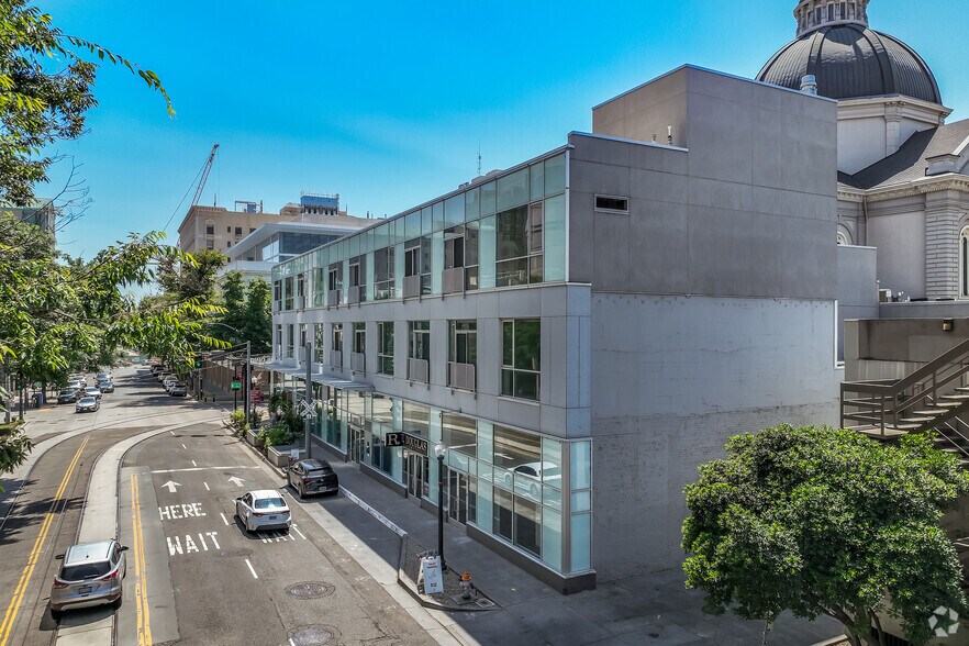 1020 12th St, Sacramento, CA à louer - Photo du bâtiment - Image 3 de 37