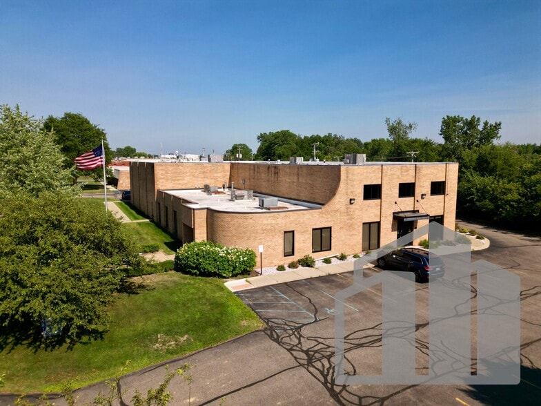 41369 Vincenti Ct, Novi, MI for sale - Building Photo - Image 1 of 7