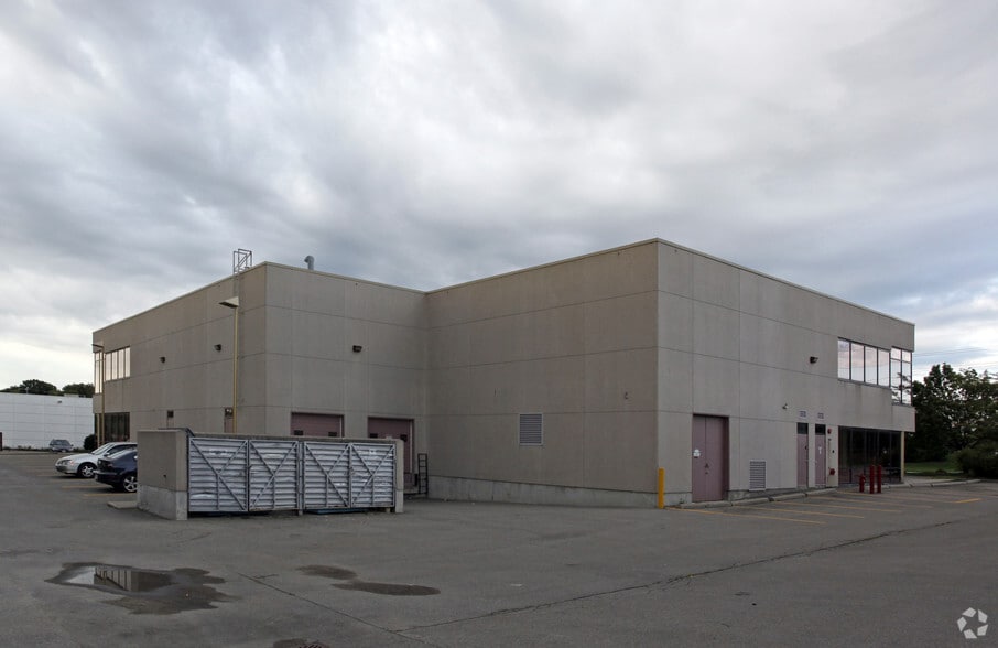 2100 Matheson Blvd E, Mississauga, ON for lease - Building Photo - Image 2 of 8