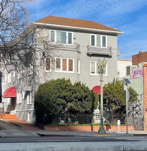 370 Grand Ave, Oakland, CA for lease - Building Photo - Image 1 of 8