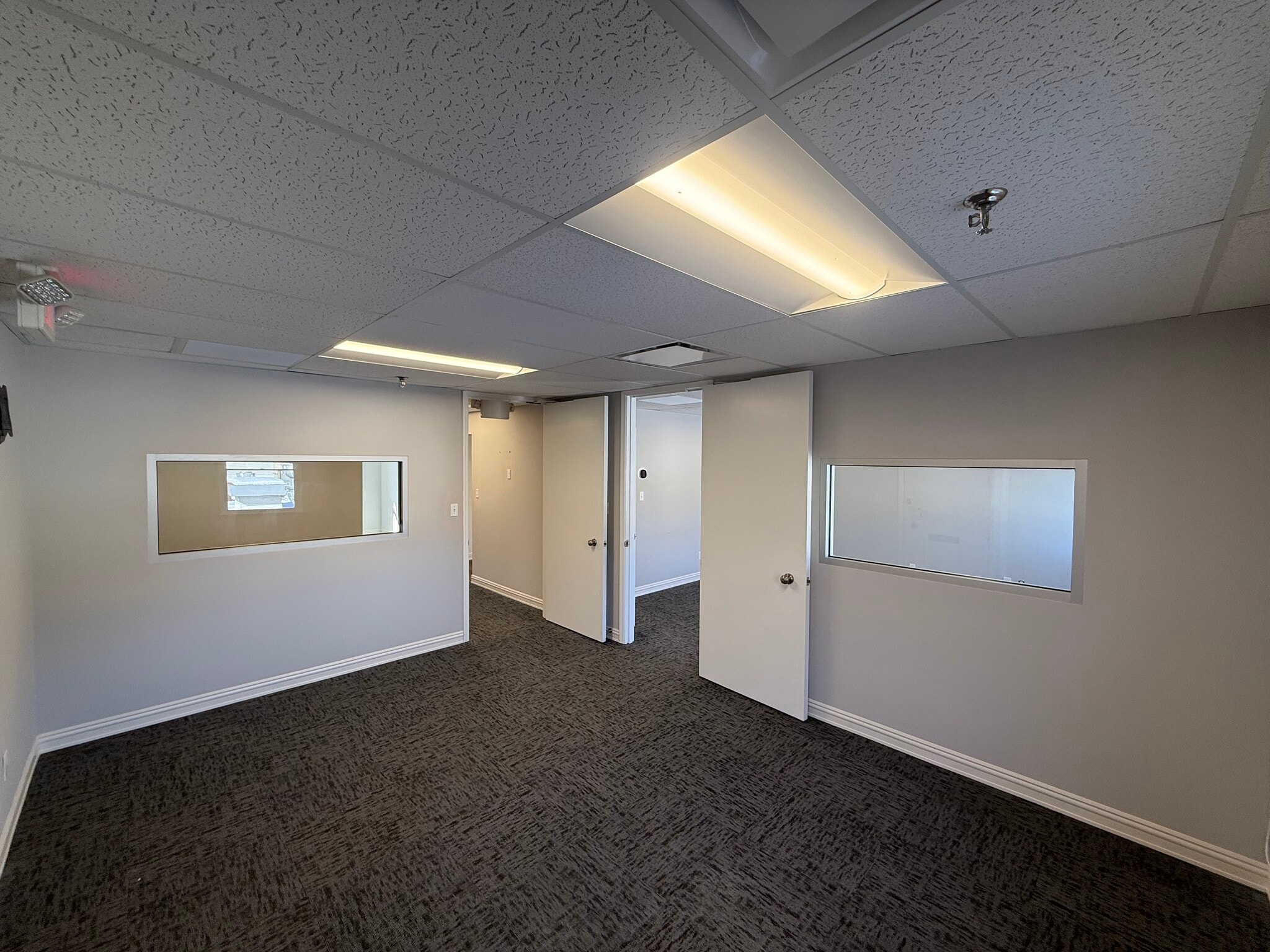 525 Cedar Hill Ave, Wyckoff, NJ à louer Photo intérieure- Image 1 de 11