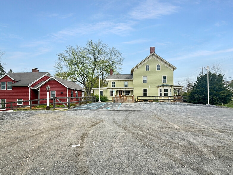 2321-2325 NY-9D, Wappingers Falls, NY for sale - Building Photo - Image 2 of 30