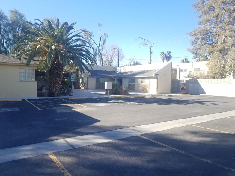 2008 Hamilton Ln, Las Vegas, NV for sale - Building Photo - Image 2 of 13