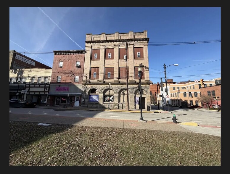 301 W Pike St, Clarksburg, WV for sale - Building Photo - Image 2 of 12