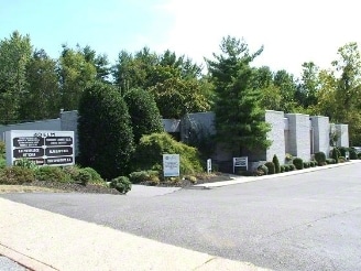 40 Elm Ave, Woodbury Heights, NJ à louer - Photo du bâtiment - Image 2 de 7