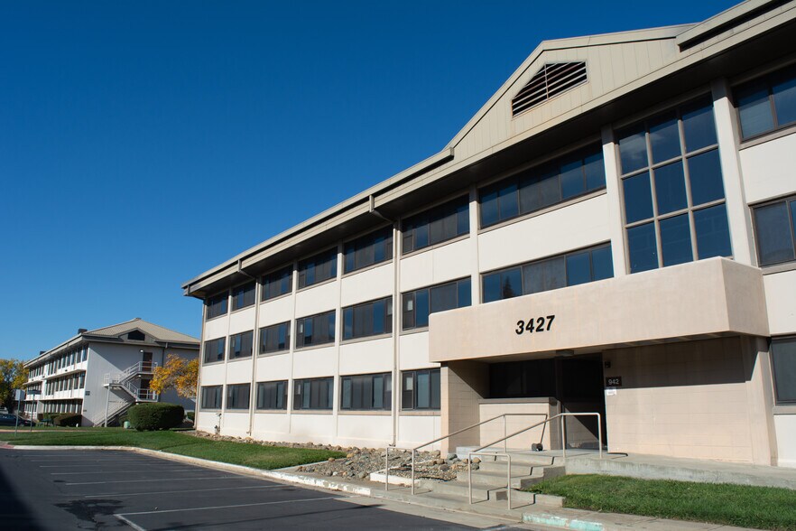 3426 Beech St, Mcclellan, CA for lease - Building Photo - Image 2 of 6