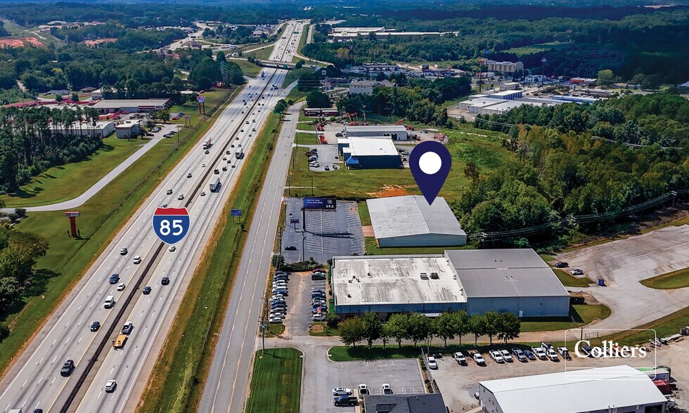 415 Sha Ln, Spartanburg, SC à vendre - Photo du bâtiment - Image 2 de 16