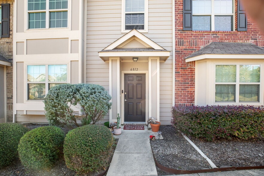 DFW SFR Portfolio portfolio of 16 properties for sale on LoopNet.ca - Building Photo - Image 2 of 16