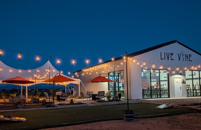 Plus de détails pour 743 Luds Way, Oroville, CA - Spécialité à vendre