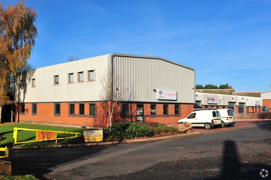 Aston Rd, Bromsgrove à louer - Photo du bâtiment - Image 2 de 8
