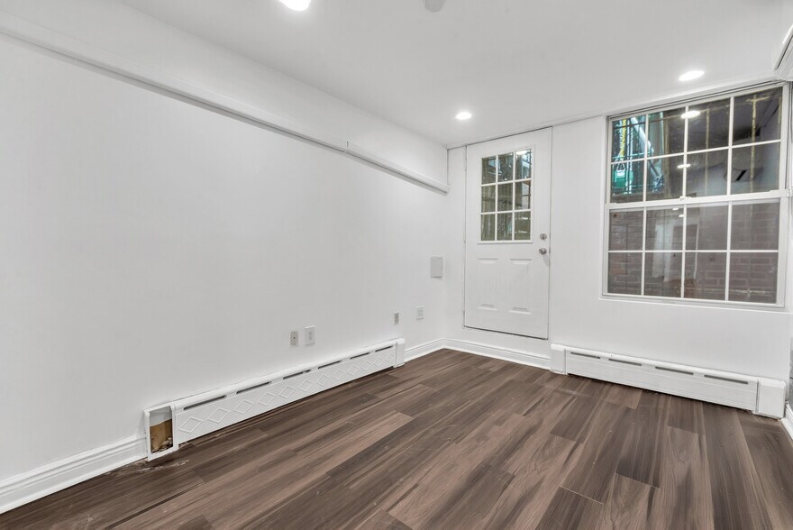 244 E 32nd St, New York, NY à louer - Photo du bâtiment - Image 3 de 21