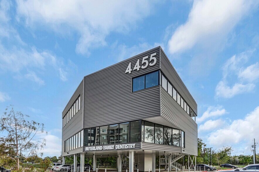 4455 N Braeswood Blvd, Houston, TX à louer - Photo du bâtiment - Image 2 de 45