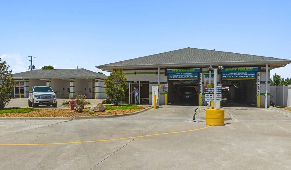 700 E Beebe Capps Expy, Searcy, AR for sale - Primary Photo - Image 1 of 3
