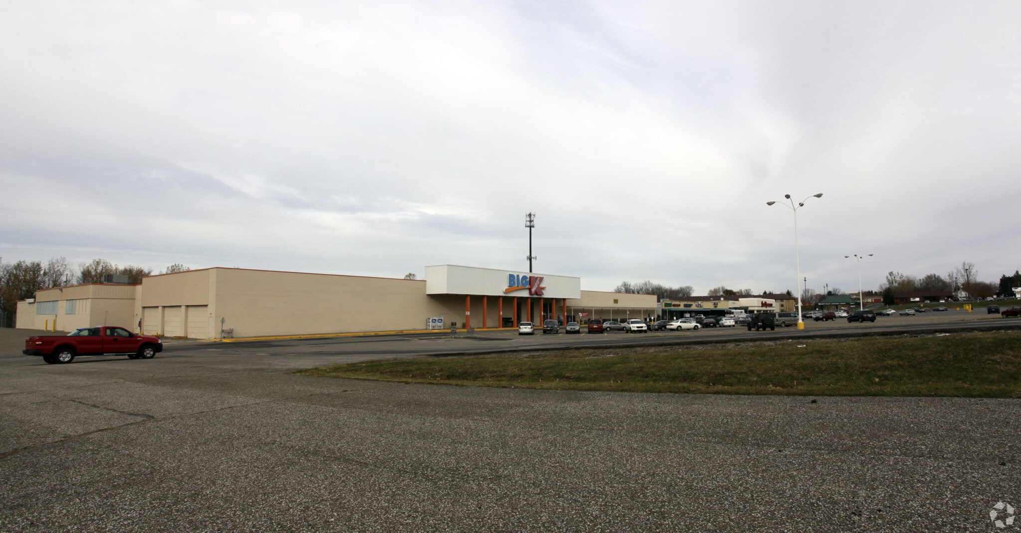 1324-1424 E Grandview Blvd, Erie, PA for lease Primary Photo- Image 1 of 41