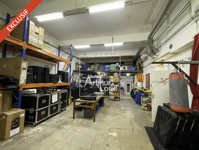 Bureau dans Fontainebleau à vendre - Photo du bâtiment - Image 2 de 4