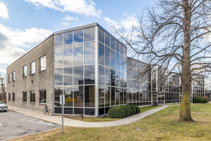 223 Colonnade Rd, Nepean ON - Services immobiliers commerciaux