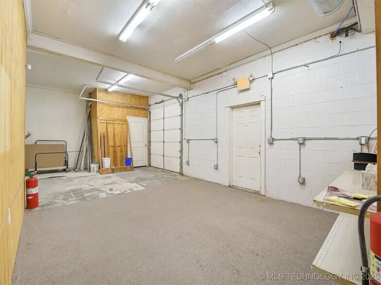 600 N Commerce St, Ardmore, OK à louer - Photo du bâtiment - Image 3 de 14