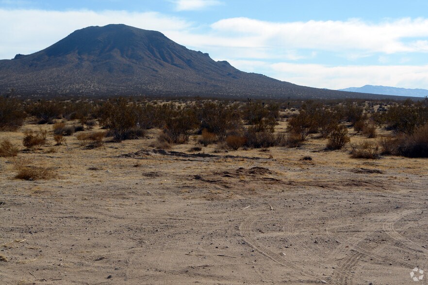 Stoddard Wells Rd, Apple Valley, CA for sale - Primary Photo - Image 1 of 1