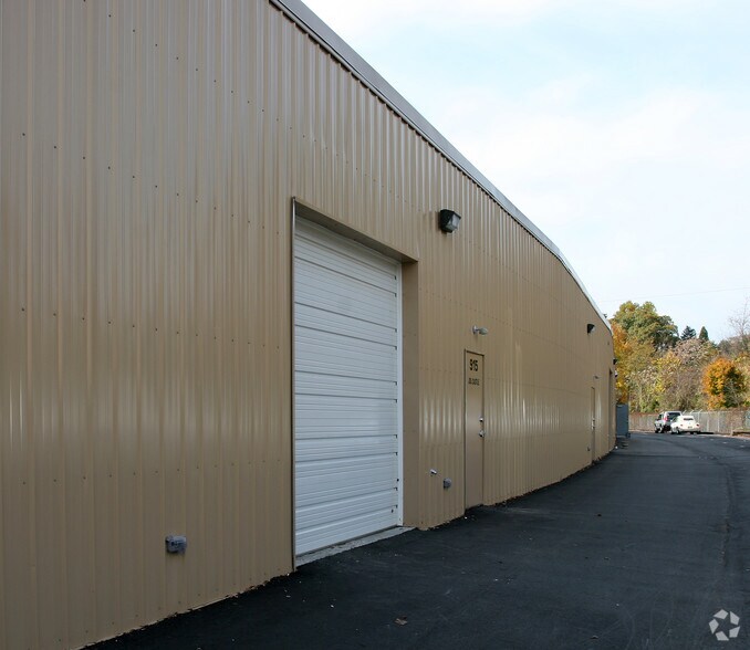 901-965 Northwest Blvd, Winston-Salem, NC à louer - Photo du bâtiment - Image 2 de 4