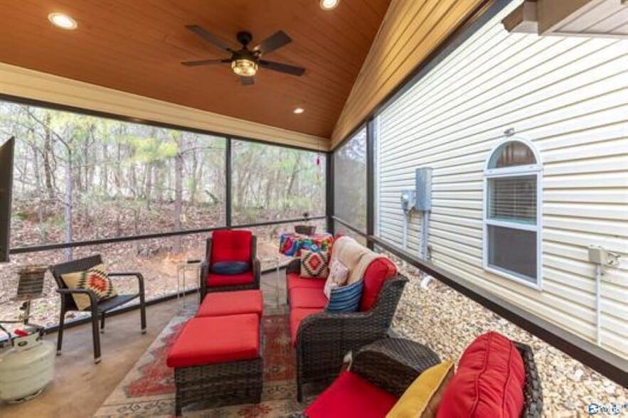1727 Convict Camp Rd, Guntersville, AL for sale - Building Photo - Image 3 of 5