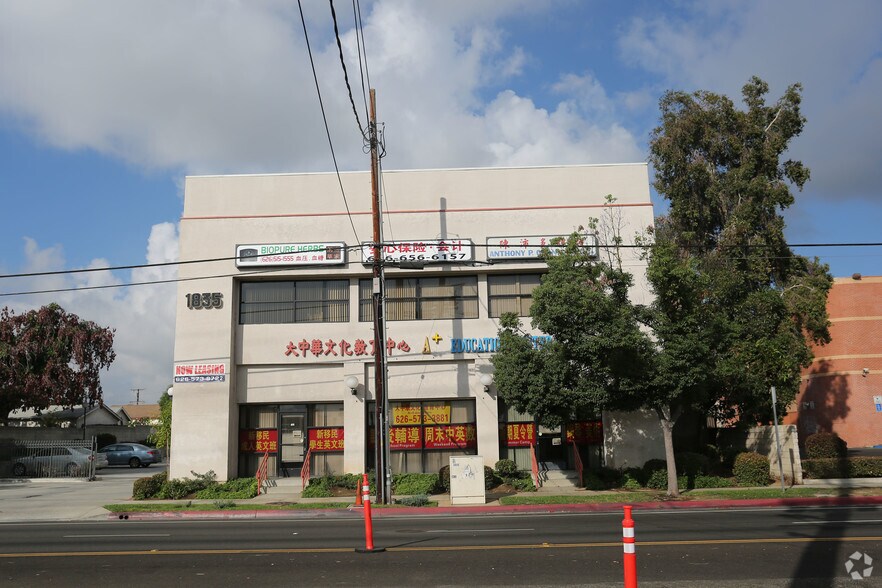 1835 S Del Mar Ave, San Gabriel, CA à louer - Photo du bâtiment - Image 3 de 3