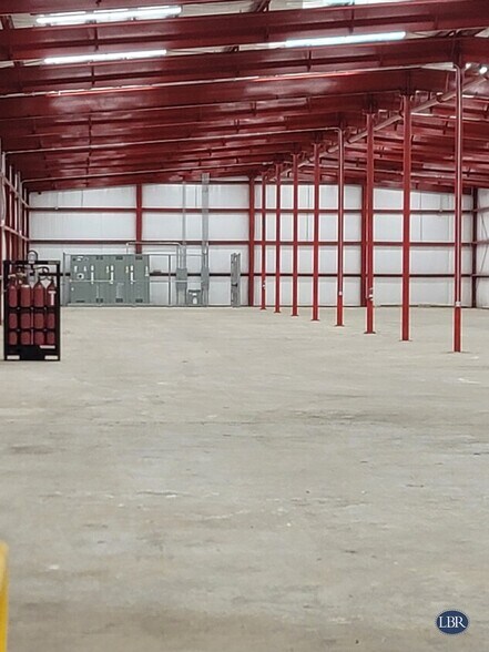 5130 S Washington Ave, Titusville, FL à vendre - Photo intérieure - Image 3 de 3